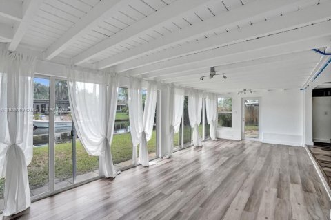 Villa ou maison à vendre à Fort Lauderdale, Floride: 4 chambres, 184.41 m2 № 1939312 - photo 7