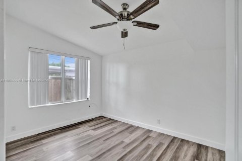 Villa ou maison à vendre à Fort Lauderdale, Floride: 4 chambres, 184.41 m2 № 1939312 - photo 22