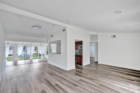 Villa ou maison à vendre à Fort Lauderdale, Floride: 4 chambres, 184.41 m2 № 1939312 - photo 3