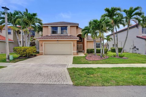 House in Miramar, Florida 4 bedrooms, 228.82 sq.m. № 2269124