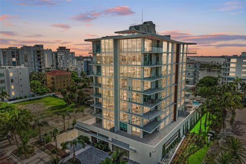 Condominio en alquiler en Sarasota, Florida, 3 dormitorios, 214.98 m2 № 1640782 - foto 1
