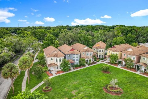 House in Casselberry, Florida 4 bedrooms, 182.83 sq.m. № 1844607 - photo 5