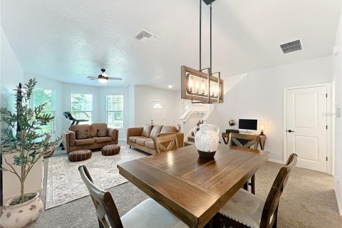 House in Casselberry, Florida 4 bedrooms, 182.83 sq.m. № 1844607 - photo 13