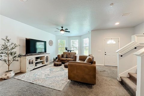 House in Casselberry, Florida 4 bedrooms, 182.83 sq.m. № 1844607 - photo 11