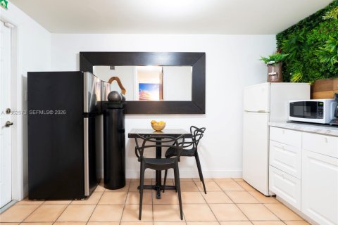 Propiedad comercial en venta en Hollywood, Florida, 333.61 m2 № 2025266 - foto 23