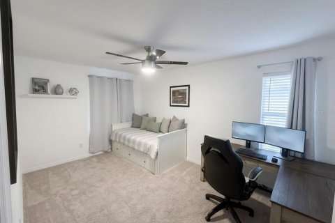 House in Oviedo, Florida 4 bedrooms, 262.91 sq.m. № 2342370 - photo 19