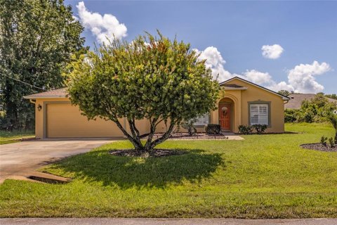 House in Palm Coast, Florida 3 bedrooms, 150.69 sq.m. № 1883237 - photo 9