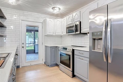 Casa en venta en Edgewater, Florida, 3 dormitorios, 141.86 m2 № 1906987 - foto 5