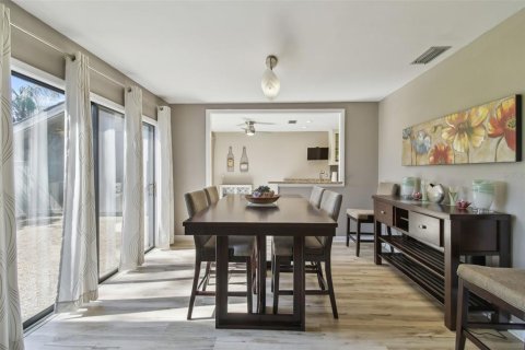 Casa en venta en Wesley Chapel, Florida, 3 dormitorios, 191.66 m2 № 2102134 - foto 14