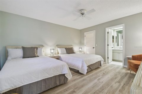 Casa en venta en Wesley Chapel, Florida, 3 dormitorios, 191.66 m2 № 2102134 - foto 25
