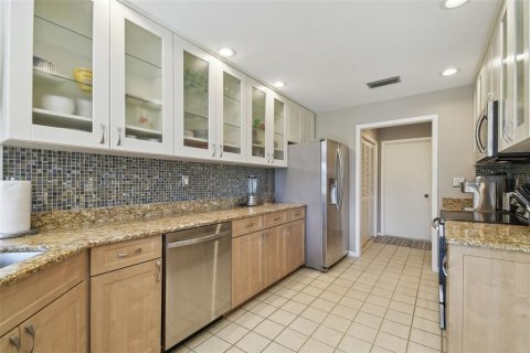Casa en venta en Wesley Chapel, Florida, 3 dormitorios, 191.66 m2 № 2102134 - foto 17