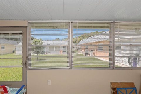 Copropriété à vendre à New Port Richey, Floride: 1 chambre, 72.37 m2 № 1917644 - photo 17