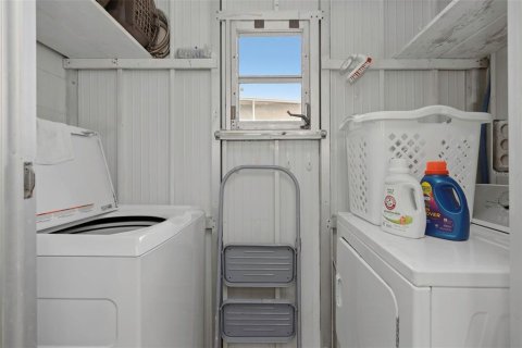 Copropriété à vendre à New Port Richey, Floride: 1 chambre, 72.37 m2 № 1917644 - photo 16