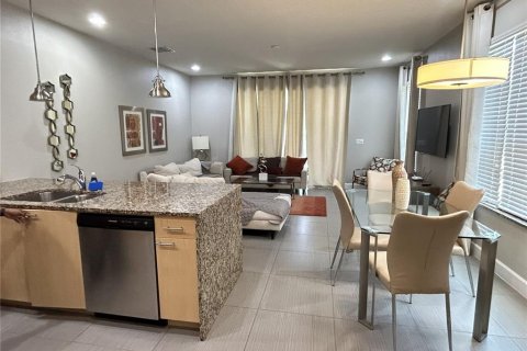 Touwnhouse à louer à Clermont, Floride: 3 chambres, 140.47 m2 № 2100326 - photo 5