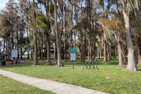 Land in New Port Richey, Florida № 1018711 - photo 18