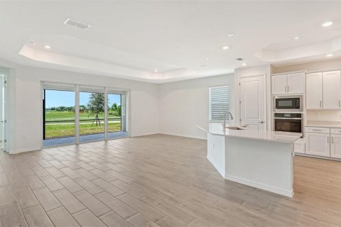 Villa ou maison à vendre à Lakewood Ranch, Floride: 3 chambres, 208.66 m2 № 2354209 - photo 6