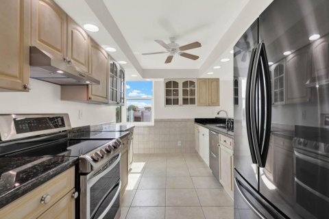 Condominio en venta en Stuart, Florida, 2 dormitorios, 119.01 m2 № 2077728 - foto 12