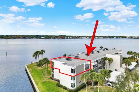 Condominio en venta en Stuart, Florida, 2 dormitorios, 119.01 m2 № 2077728 - foto 2