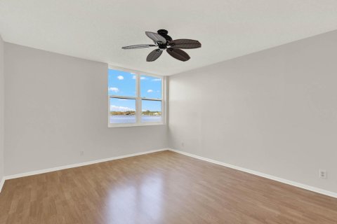 Condominio en venta en Stuart, Florida, 2 dormitorios, 119.01 m2 № 2077728 - foto 24