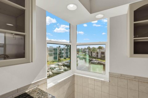 Condominio en venta en Stuart, Florida, 2 dormitorios, 119.01 m2 № 2077728 - foto 16