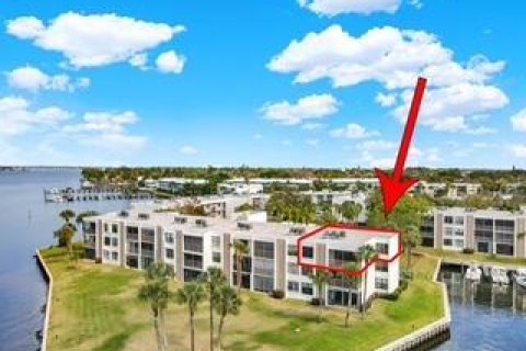 Condominio en venta en Stuart, Florida, 2 dormitorios, 119.01 m2 № 2077728 - foto 4