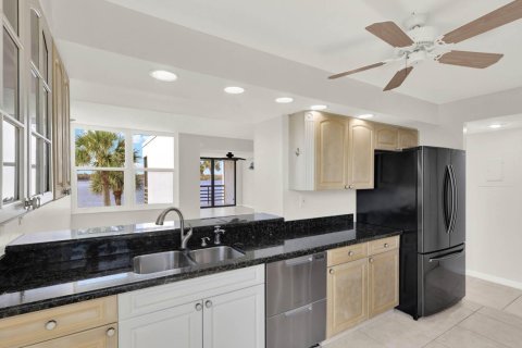 Condominio en venta en Stuart, Florida, 2 dormitorios, 119.01 m2 № 2077728 - foto 17