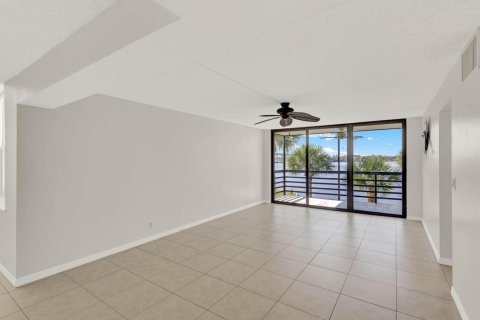 Condominio en venta en Stuart, Florida, 2 dormitorios, 119.01 m2 № 2077728 - foto 19