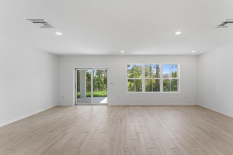 Villa ou maison à vendre à Port St. Lucie, Floride: 4 chambres, 218.32 m2 № 2181191 - photo 16