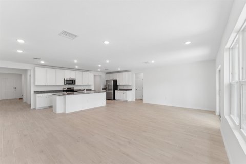 Villa ou maison à vendre à Port St. Lucie, Floride: 4 chambres, 218.32 m2 № 2181191 - photo 14