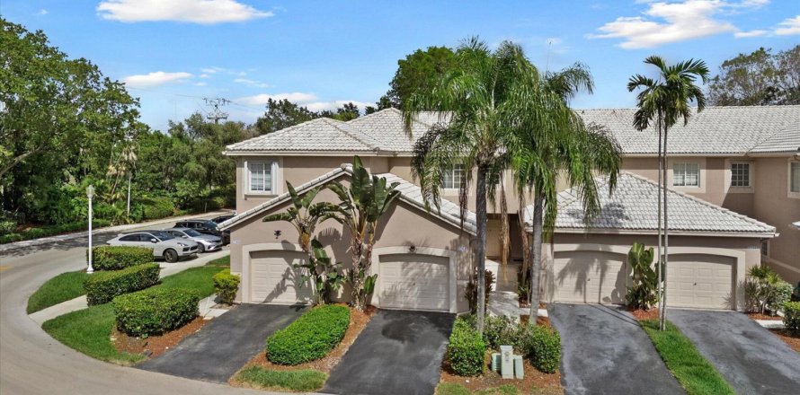 Adosado en Weston, Florida 3 dormitorios, 136.47 m2 № 2245690