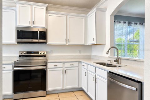 Villa ou maison à louer à Kissimmee, Floride: 3 chambres, 164.44 m2 № 2401170 - photo 10