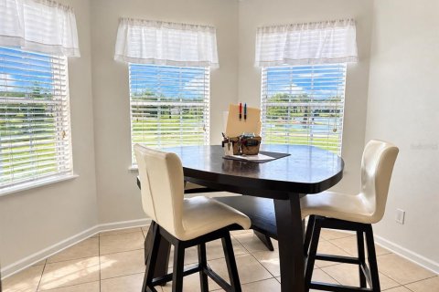 Villa ou maison à louer à Kissimmee, Floride: 3 chambres, 164.44 m2 № 2401170 - photo 12