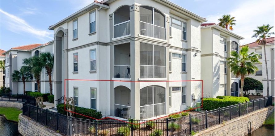 Condominio en Orlando, Florida, 2 dormitorios  № 2165917