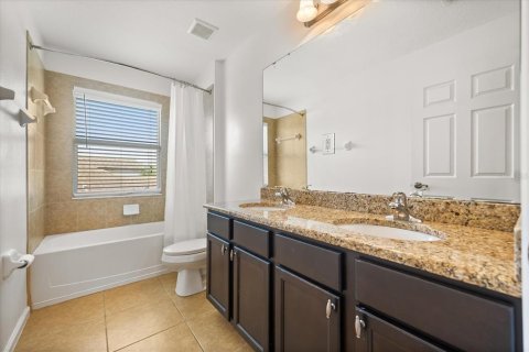 House in Kissimmee, Florida 4 bedrooms, 246.47 sq.m. № 1850119 - photo 27