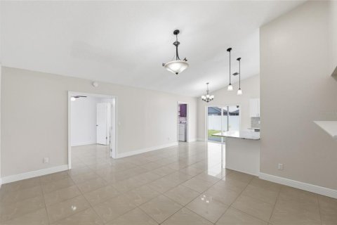 Villa ou maison à vendre à Tampa, Floride: 5 chambres, 210.14 m2 № 2157027 - photo 12