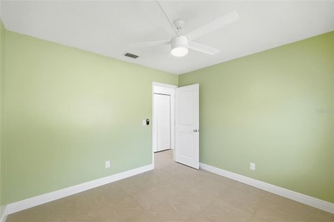 Villa ou maison à vendre à Tampa, Floride: 5 chambres, 210.14 m2 № 2157027 - photo 27