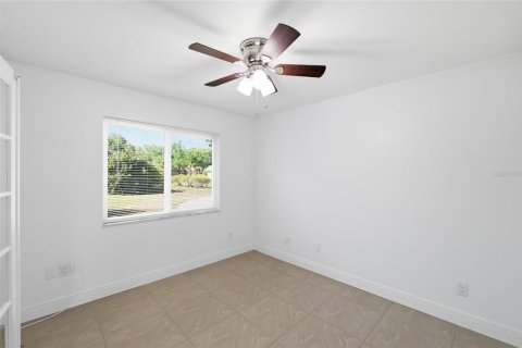 Villa ou maison à vendre à Tampa, Floride: 5 chambres, 210.14 m2 № 2157027 - photo 30