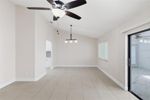 Villa ou maison à vendre à Tampa, Floride: 5 chambres, 210.14 m2 № 2157027 - photo 6