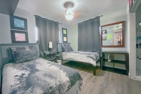 Touwnhouse à louer à Miami, Floride: 2 chambres, 56.21 m2 № 1963012 - photo 21