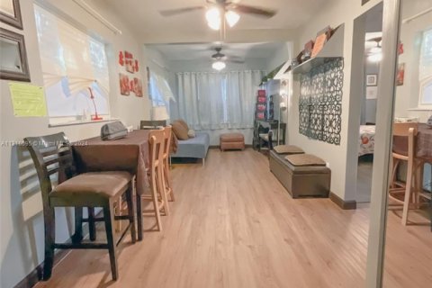 Touwnhouse à louer à Miami, Floride: 2 chambres, 56.21 m2 № 1963012 - photo 6