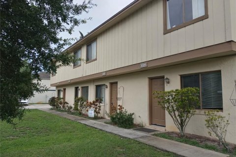 Townhouse in Orlando, Florida 2 bedrooms, 92.16 sq.m. № 1913460 - photo 11
