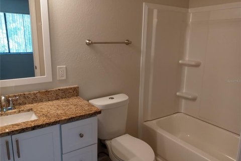 Townhouse in Orlando, Florida 2 bedrooms, 92.16 sq.m. № 1913460 - photo 10