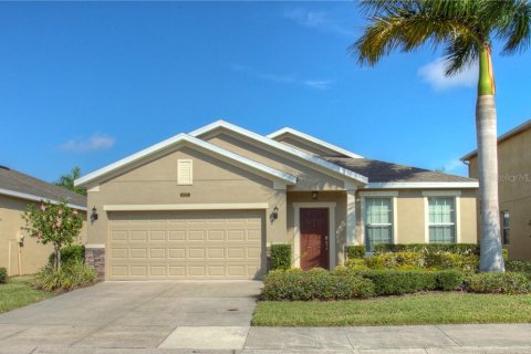 Villa ou maison à louer à Sarasota, Floride: 3 chambres, 165.55 m2 № 212687 - photo 2