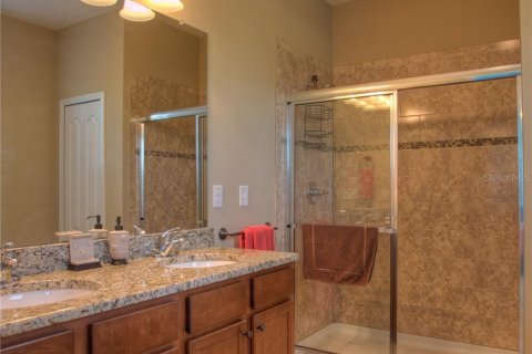 Villa ou maison à louer à Sarasota, Floride: 3 chambres, 165.55 m2 № 212687 - photo 16