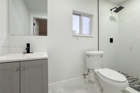 House in Miami Gardens, Florida 3 bedrooms, 51.1 sq.m. № 1996423 - photo 14