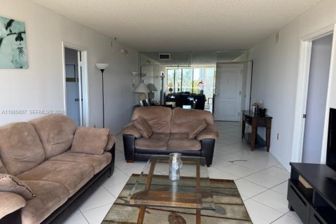 Copropriété à louer à Aventura, Floride: 2 chambres, 92.53 m2 № 2050358 - photo 20