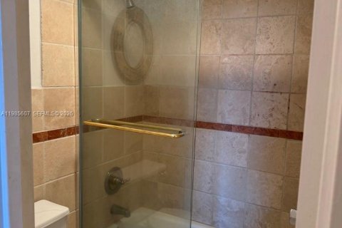 Copropriété à louer à Aventura, Floride: 2 chambres, 92.53 m2 № 2050358 - photo 27