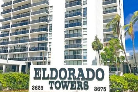 Condo à Aventura, Floride, 2 chambres  № 2050358