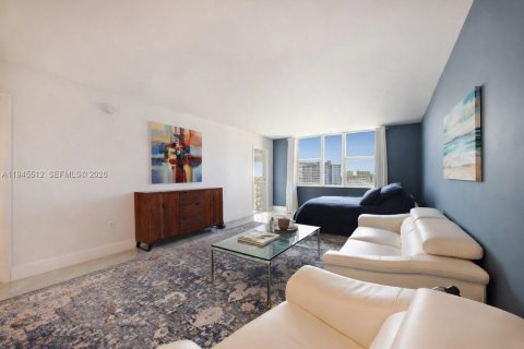 Купить кондоминиум в Халландейл-Бич, Флорида 1 спальня, 69.58м2, № 2008515 - фото 7