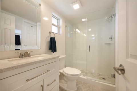 Купить кондоминиум в Халландейл-Бич, Флорида 1 спальня, 69.58м2, № 2008515 - фото 15